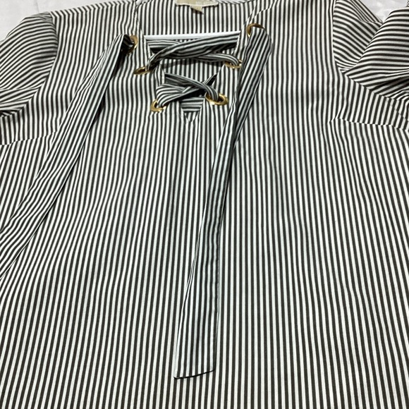 Michaels Black and White Striped Blouse - Picture 11 of 11